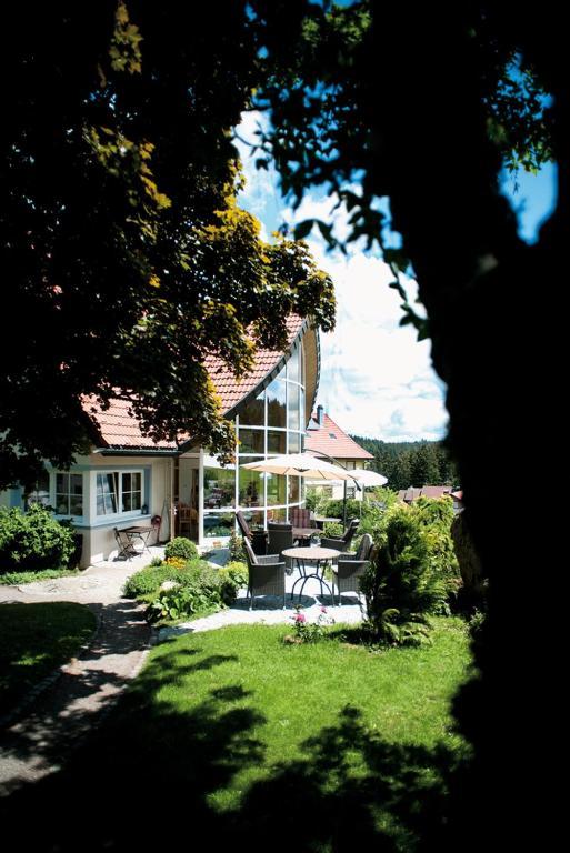Berghotel Schiller Schonach im Schwarzwald Exterior photo